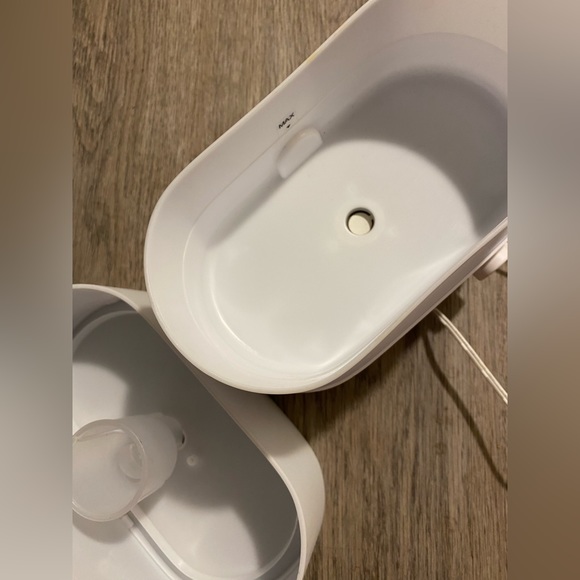 Humidifier - Picture 3 of 4